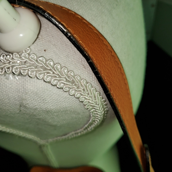 PRATESI EUC DRAWSTRING LEATHER BUCKET BAG - Picture 5 of 10